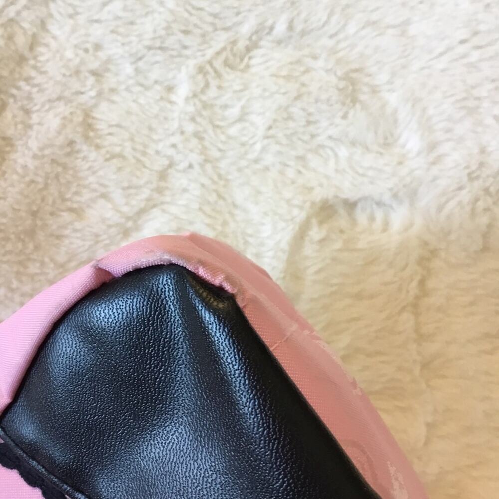 Sanrio Rare Vintage 2004 Hello Kitty Pink Baguette Style Shoulder Bag - Picture 13 of 16
